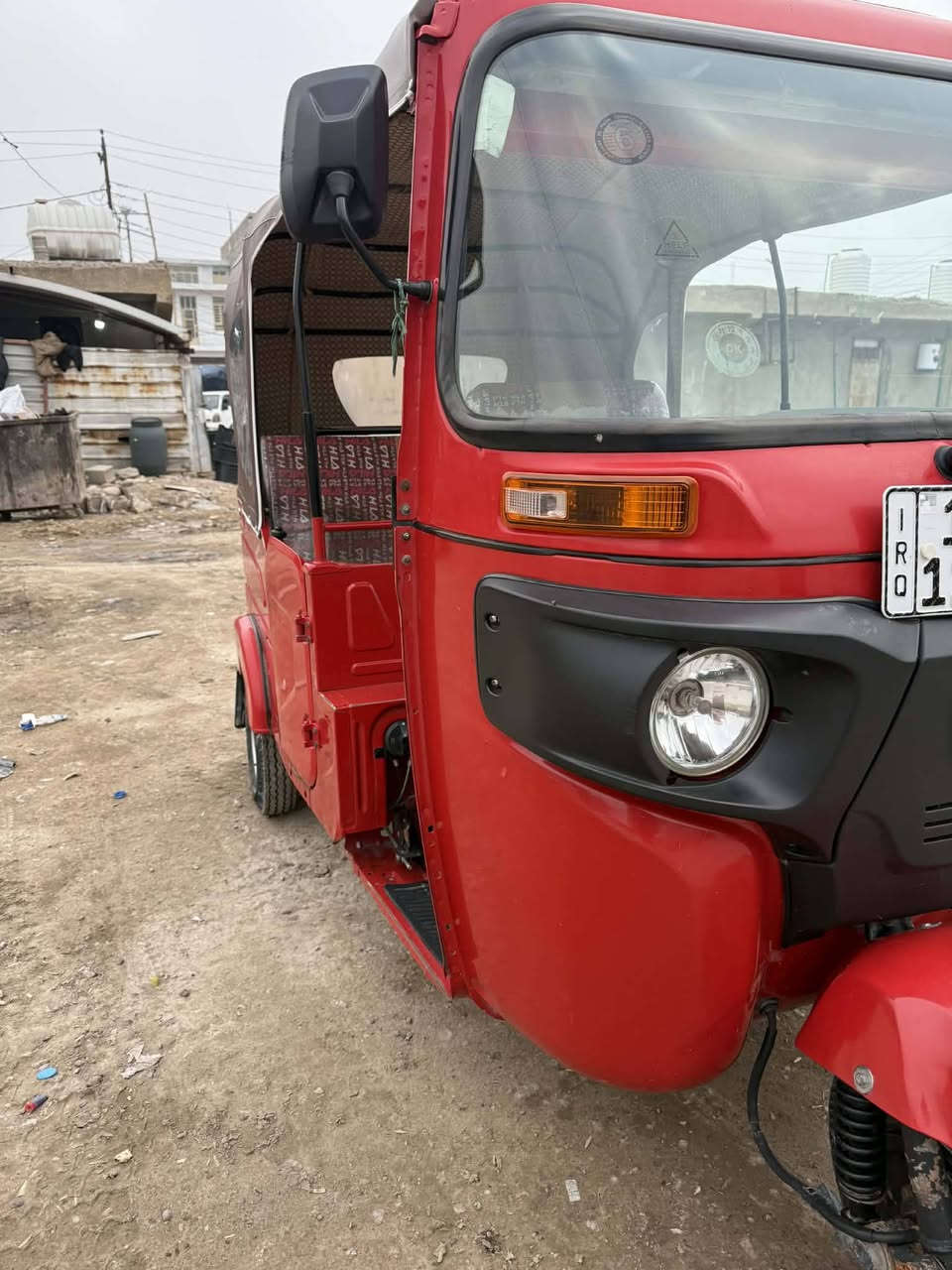 السلام عليكم تكتك 22للبيع رقم بغداد بأسمي كشر ومكينه مكفوله ما عدى شبر بارد بل لغد مكاني بغداد قرب بسمايا السعر 9 و250 والشراي يدلل تكتك ما متعوبه الله شاهد  للأستفسار ***********
