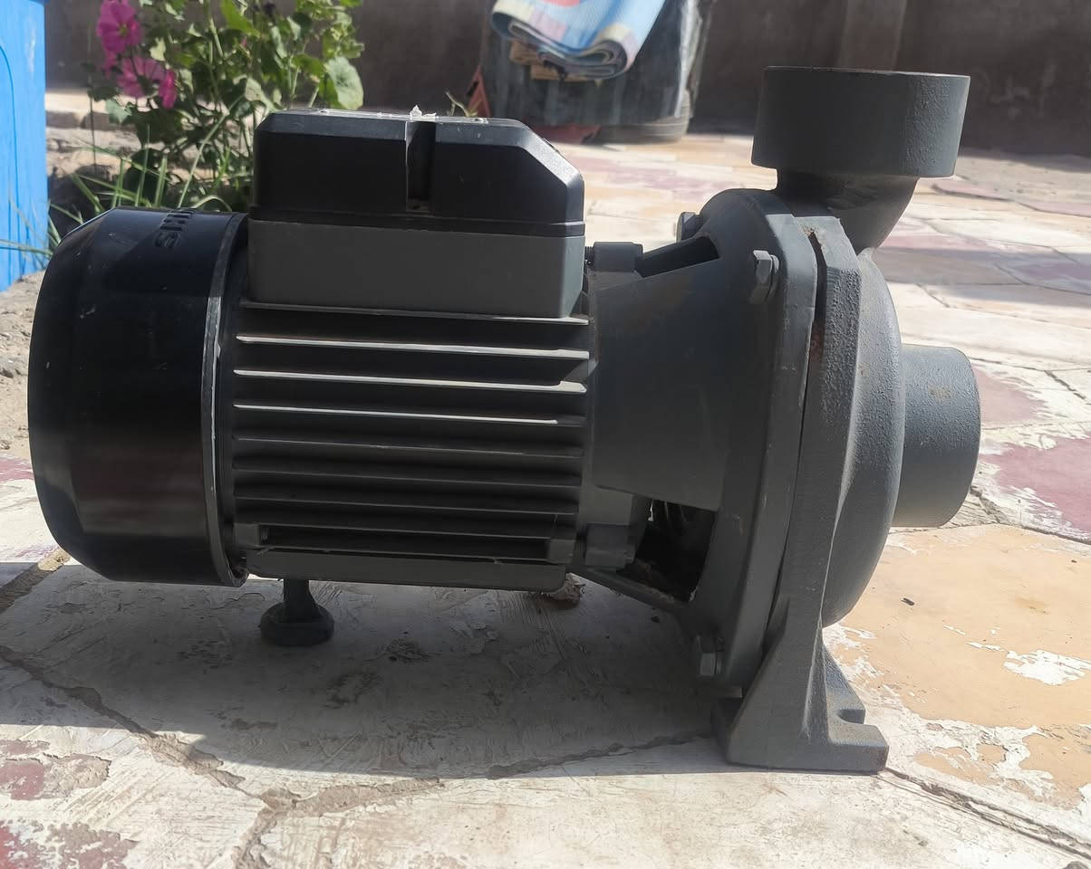 سلام عليكم الماطور البيع مامشتغل دوم جديد بلكارتون بس متروك بوالثنين  شغال شرط الفحص السعر خاص هاذه رقمي ***********
