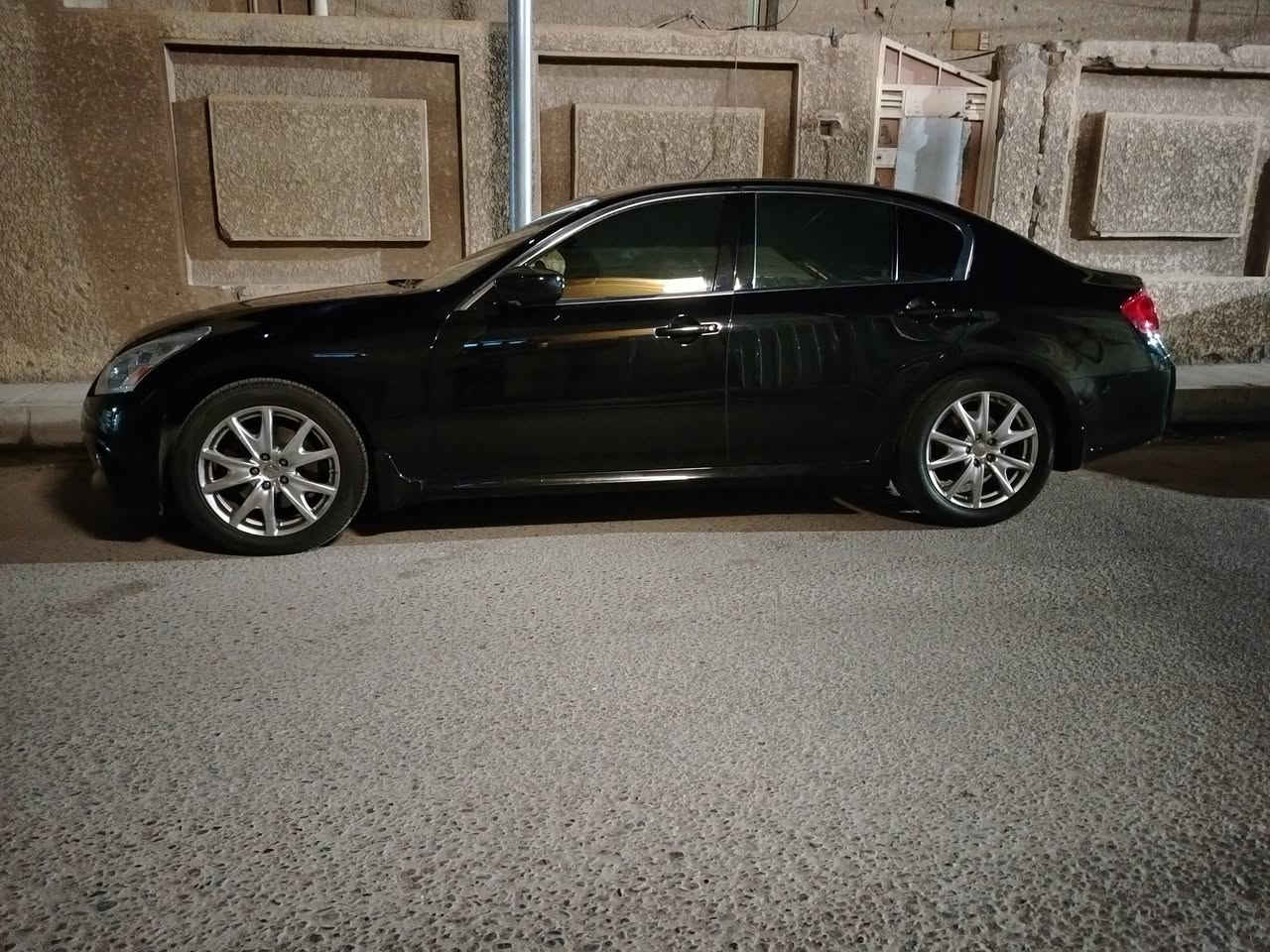 السلام عليكم
#للبيع او #مراوس
#انفنتي GX37S
 #موديل ٢٠١٣
السياره s  يعني فول للاخير
السياره كفاله من الدعاميه للدعاميه بدون ضربه بدون صبغ بدون شخط  بيه شبر بين الباب والجاملغ بارد
#مواصفات
1_سماعت بوس ودمام
٢_شفات ستيرن
٣_تحكم سرعه ومثبت
٤_شاشاه اعطال والسياره بيه سونار منه وبيه مال اعطال
٥_كشن كهرباء فول
٦_كشن سبورت طياره
٧_تدفئه بلكشانه
٨_ حساس خلفي
٩_كامره دوراه
١٠_دفع رباعي كهربائي
١١_كشانه جلد
١٢_لد من تفتح الباب وشعار انفنتي اضائه
١٣_السياره بصمه تشغيل وبصمه بوب وصندوك
١٤_ لايتات منضومه زنون عالي ناصي وسكن مفوله بس المنضومه ب٤٢٠ $
١٥_ ثلاث انضمه قياده
١٦_ كير ٧ نمر
١٧_ شاشه لمس
١٨_تبريد منفصل مناخين كل صفحه تكدر تتحكم بيه شكل
١٩_فتحه سقف
٢٠_دبل فيت بم
٢١_دبل شوته
٢٢_خزن ميموري كشنات ٣ وضعيات
وبعد بيه هواي مواصفات 
#السياره عليه منضومه غاز اتيكو اصليه
يعني انسه صرف البانزين المنضومه مال الغاز اضافه مو تحوير اضافه يعني يعجبك تبقيه بقيه ميعجبك شيله

#السياره مفوله للاخير مكفوله كفاله عامه من كلشي
حادثه غرق ٢٠٪ومبدله ضفاير وعقول مال كصه يعني من جايبيه جايبن وياها سياره نفسه ونفس المواصفات
السياره شرط ما بيه لا جطل ولا فيشه تلزيك ولا واير زايد ولا كلبس مو بمكانه يعني السياره اخت الزيرو

#للبيع او #مراوس
📲***********
