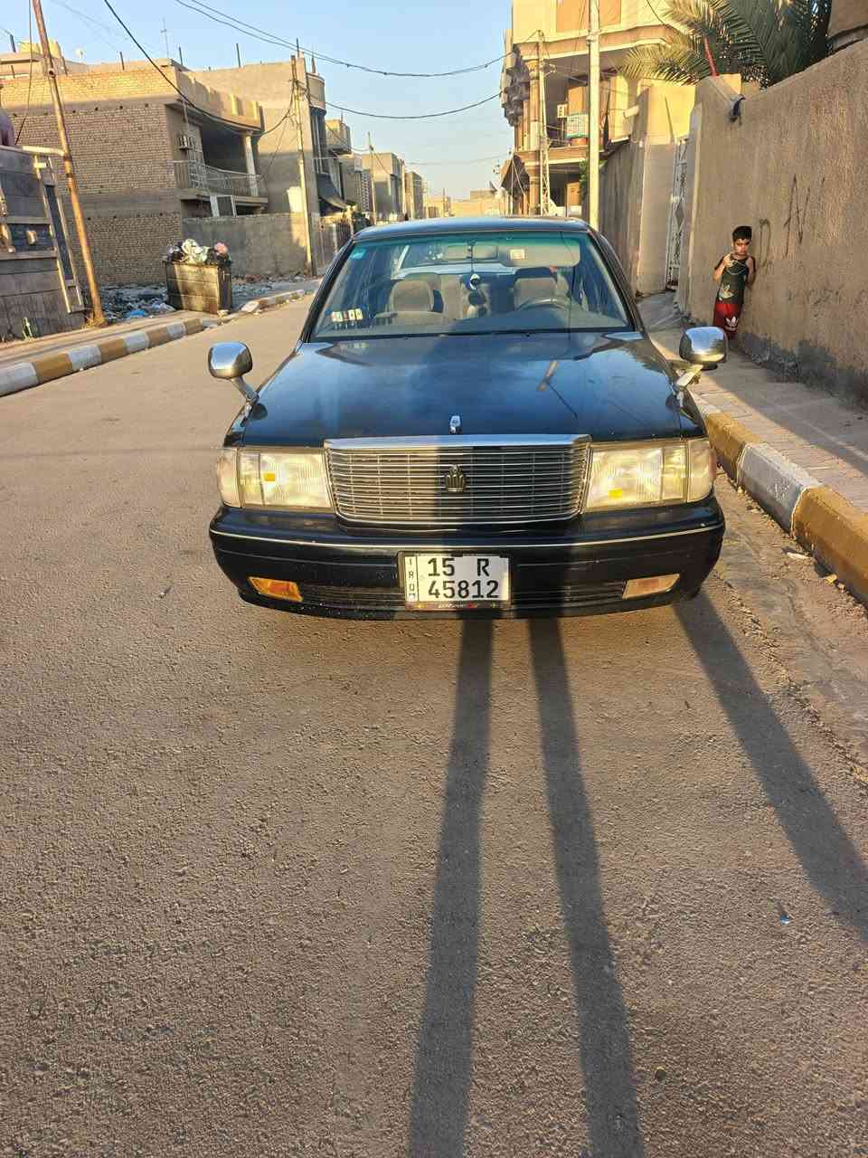السلام عليكم راس الثور تكم موديل ٩٧رقم نكليزي بسمي سنويه ل١٩ كير ومحرك جديد في في تي ٣٠٠٠  سيارة مكفوله كفاله عامه من ضربه صبغ نقل كصه تخم تاير جديد صدر جديد تبريد ثلج سيارة جاهزه من كلشي مابيه نقص لو برغي البيع السعر ١٠٠ وبيه مجال بسيط المكان واسط الصويرة ***********
