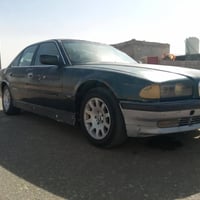 بي ام خفاش • نقل • ٨ سلندر