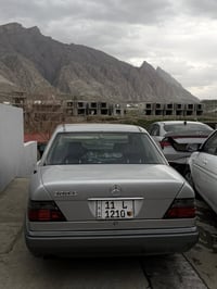 للبيع مارسيدس دب E300 سياره جديده بل جيس السياره عليه ppf مغلفه كله دا...