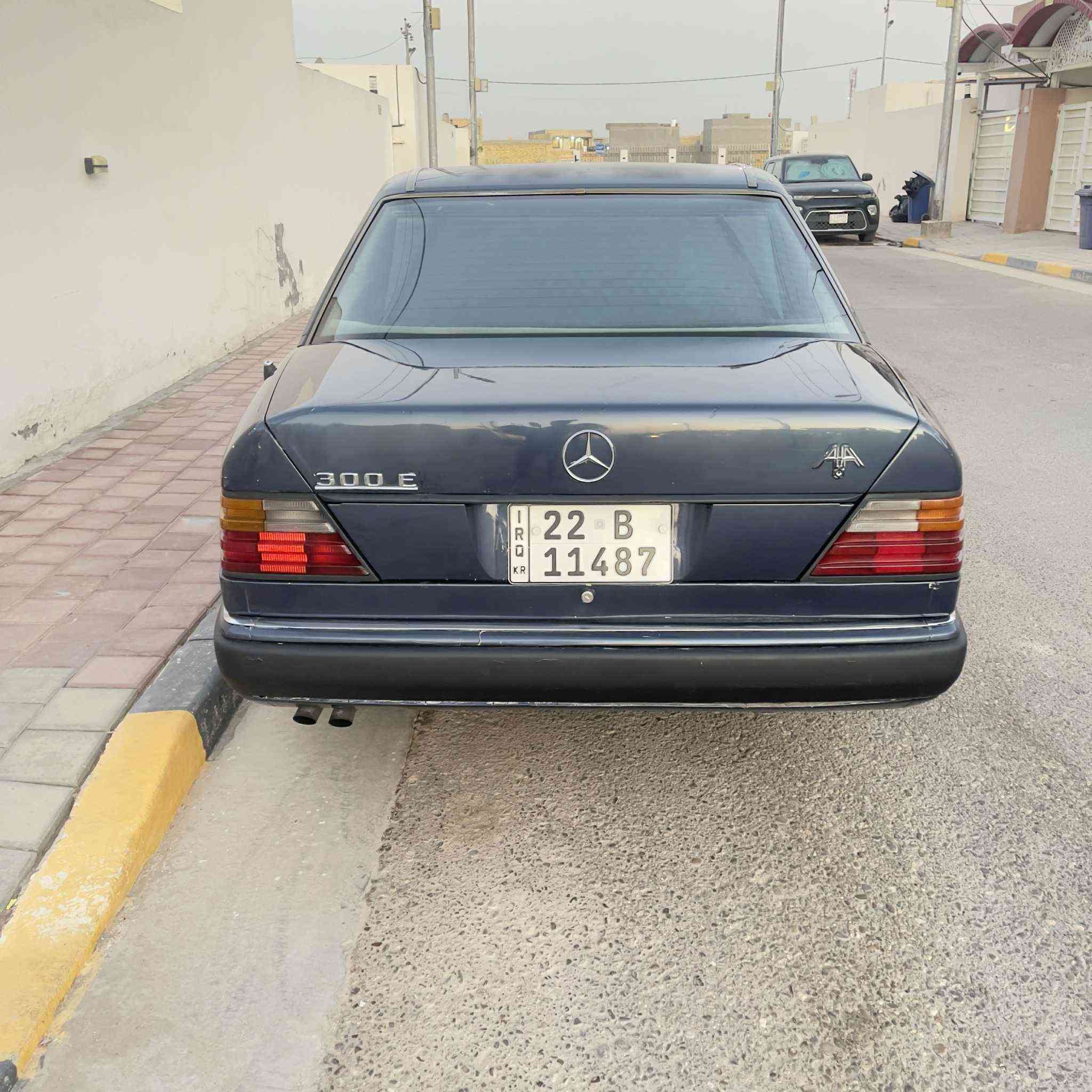 اسلام عليكم حبايب مارسيدس دب 300C
السياره كلها بلاد بيها بس بنيد صبغ اثر جراد كفاله عامه من ضرر وخياس مكينه وكير خير من الله عنكبوت 
منضومه بانزين كلها جديد تانكي دبل فيت بم نوزلات ابلكات كلها جديد مكاني حله بابل 
حبايب الي مو شرايت ليتصل وليتعبني 
سعرها 80 وبيها مجال شي قليل 
***********
