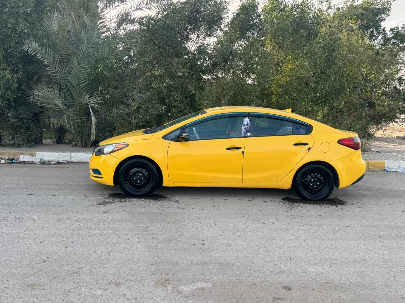 السلام عليكم
فورتي موديل 2016 رقم بغداد 
وارد أمريكي حادث داخل منشور اليبل واحد ماعدى حادثة محرك 1800 دوش المرغوب لا تبخير ولا تنقيص صدر امامي خلفي كله جديد سياره جاهزه من كلشي تخم تاير جديد رقم بغداد بسمي نكليزي 11 رقم جديد هزه جديد هئية غرامات مصفرات مكاني بغداد السعر 88 مناسب مناسب مجال لشراي بسيط يتصل ***********