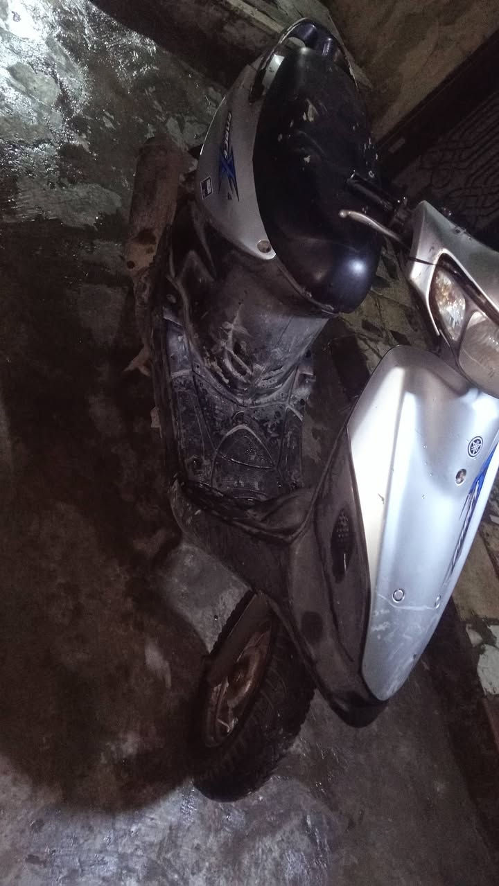 للبيع 
دراجة ماكس قجمة الدراجة قبل يومين من فاتحة الدراجة نواقصة بس كهربائي يسس حار وبارد للسلف وبيهة هاذ الكفر مكسور السعر 300وبيهة مجال حك الجية مكاني مدينة الصدر قطاع 75 متواجد فيس رقمي ***********
