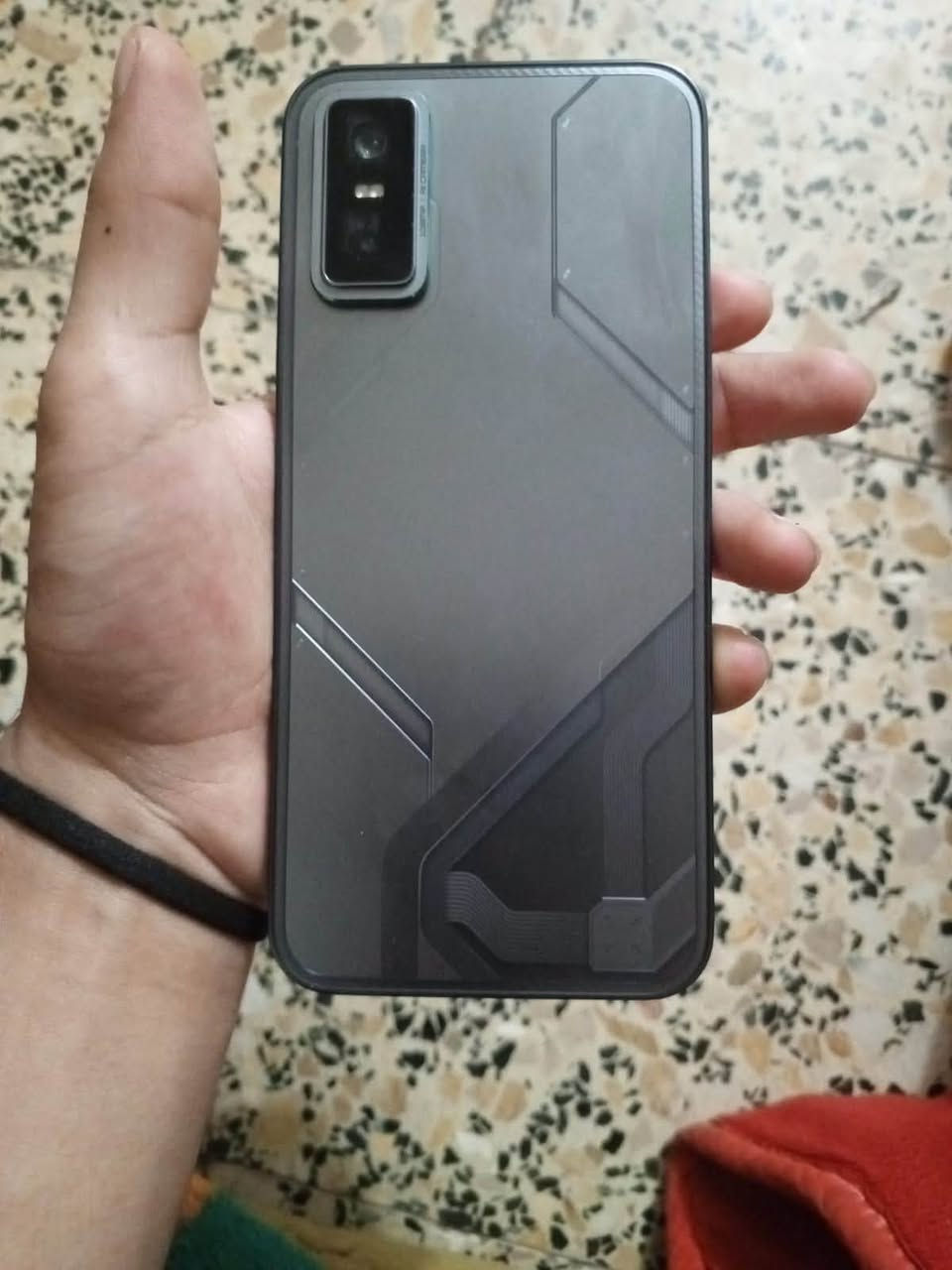 السلام عليكم انفنكس  GT 30 PRO ذاكره 256 وعشوائيه 24 جهاز غني عن التعريف جهاز شخط مابي 120 فريم بوبجي السعر 375 وبي مجال الرقم  ***********  الاستفسار
