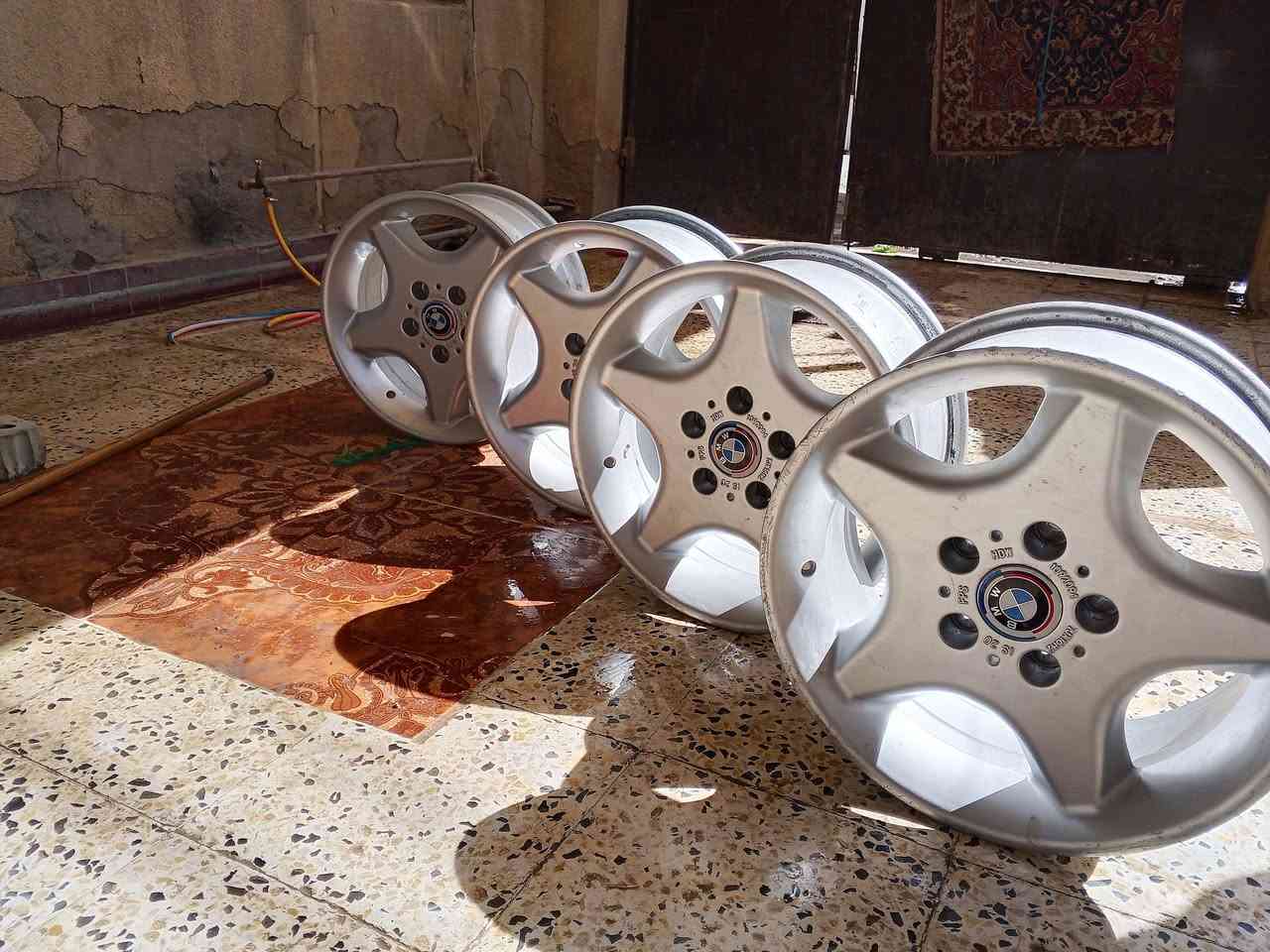 ويل حجم 16للبيع مكاني أبو غريب قرب مطار بغداد ***********السعر 150
