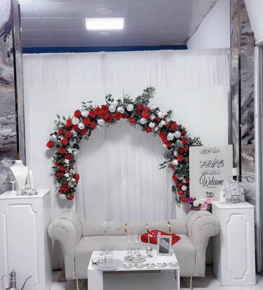 كوشات حنة وخطوبة بأسعار تنافسية
سنتر لمسات للكوشات والهدايا
العزيزية/قرب فلكة انس/مجاور مصور يحيى
***********
***********
