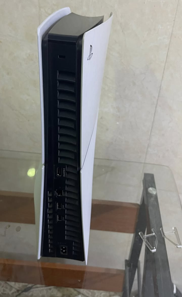 أعرض لكم جهاز بلايستيشن 5 بحالة ممتازة، استخدام خفيف ونظيف جداً. الجهاز يعمل بدون أي مشاكل، وتم الحفاظ عليه بشكل ممتاز. السعر ٧٥٠٠٠٠ مكاني النجف الشراي يراسلني


**إذا كنت صاحب هذا الإعلان وتريد حذفه لأي سبب، رجاءا أرسل رسالة إلى الدعم الفني**