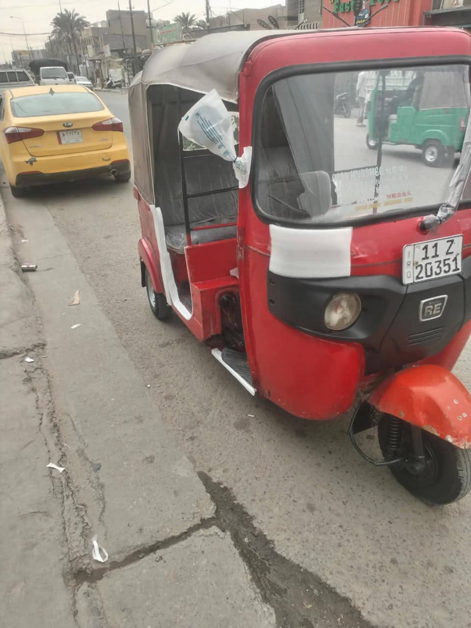 سلام عليكم تكتك لبيع موديل
17 شهر 4 تكتك رغم وسنويه تكتك خير من 
لله لا تنغيص ولا تبخير ولا كسن تراي زيرو 
تكتك غطرت خياس مابيهء معمر كله لخياس 
المكان بغداد الرأسه شارع بو علي دراجي 
سعر 3و تسعميه  وبيهء مجال لطيبين 
نتصال ***********
