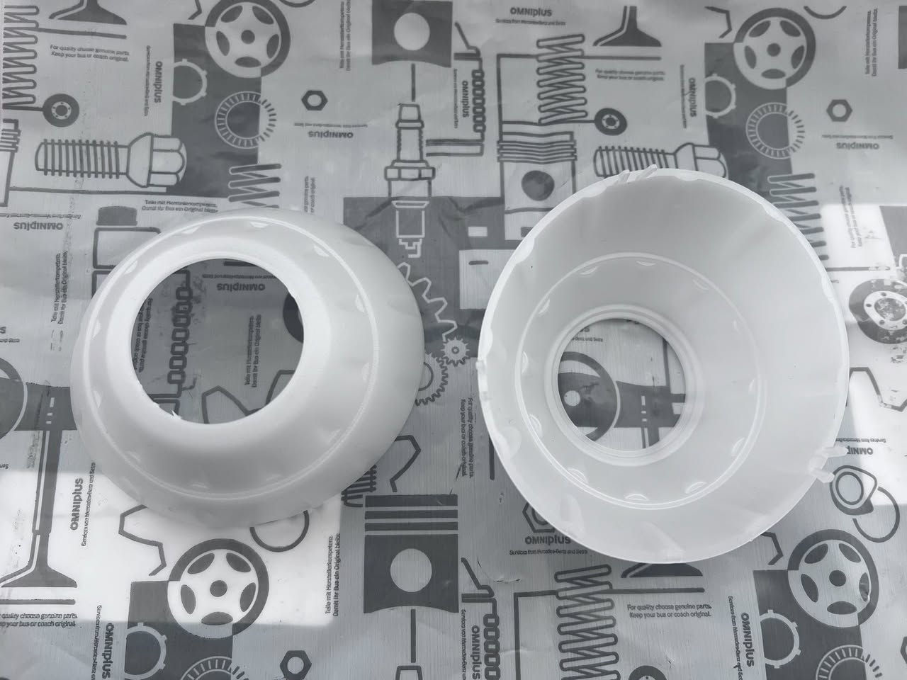 INNER CAP FOR SETRA S400 XENON HEADLAMP

blue and white

#setra
#setra400
#setra415
#setra416
#setra417
#setrahdh
#setragthd


**إذا كنت صاحب هذا الإعلان وتريد حذفه لأي سبب، رجاءا أرسل رسالة إلى الدعم الفني**