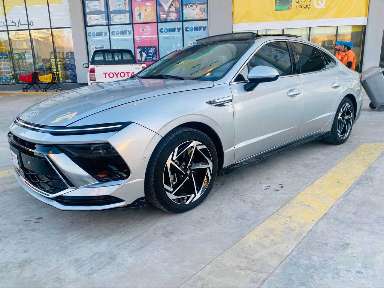 السلام عليكم هونداي سوناتا موديل 2024 فول مواصفات ماشيه 16 حادثهه جانبي بدون دواخل جاملغ وبنيد صبغ فقط رقم الشاصي بالمنشور دخول باسمي مدفوف كمرك وضريبه تريدهه مرقم او بدون رقم كير تعليك بانو راما تدفئه تبريد بالكشن كشن كهرباء بصمه تشغلي عن بعد شمعه لد ويل 19 رادارات اماامي خلفي جانبي شاشه كار بلي مكينه 2500 تنفس طبيعي شاحن واير ليس بك لايت لد سماعات هارمن كار شاشة ترحيب فول تحكم ستيرن شفتات بالستيرن هواي بيهه مواصفات فول السياره عارضهه 190 مجال بسيط مكاني بغداد الحريه قرب المول او مستشفى الشرق الاوسط *********** بالعافيه على الياخذهه بغداد, العراق
