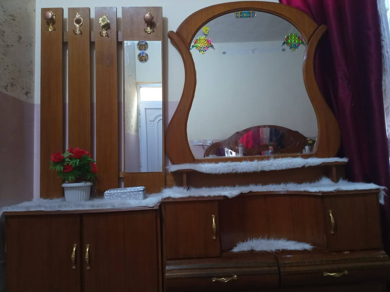 السلام عليكم اللبيع خشب صاج عراقي السعر 225 وبيها مجال
العنوان قريه الحوريه الخاص مفتوح رقم التلفون ***********
