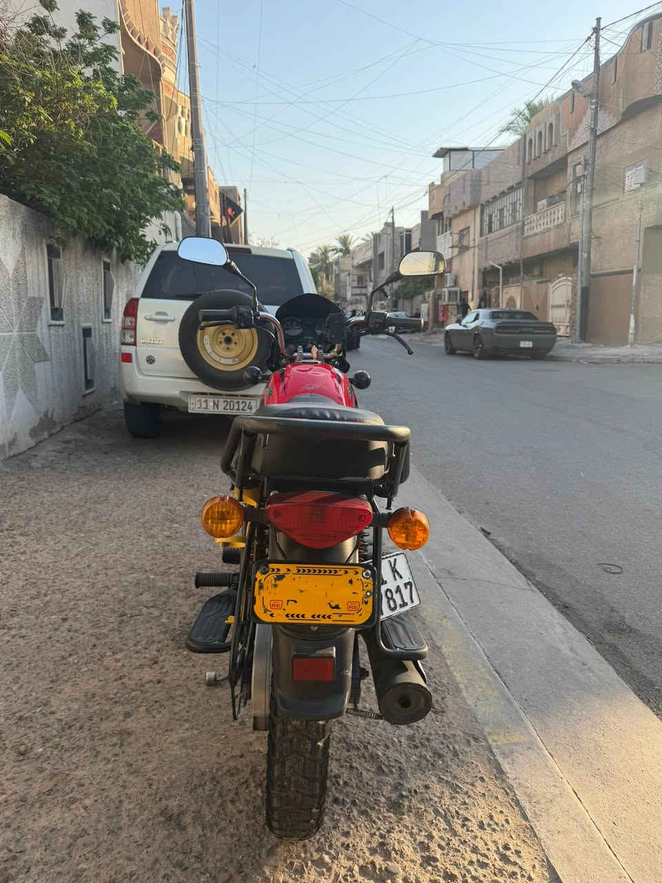 السلام عليكم بوكسر موديل 23 نزول 24 مرقم لوحه وسنويه إنكليزي تحويل ثاني يوم دراجه جديده اي نقص مابيه مكاني الحريه 
***********
