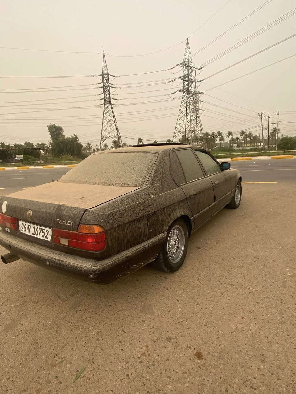 السلام عليكم 730V8لسيارة بدون صبغه وضربه تخم تاير حداديه ٨٠ كلشي تبريد قايش وغار لسيارة مثل متشوفون بيه جراد وكله بليش يروح داخله مقبول 
مكينه بيه دخان اول مشتغل كيره نشط 
سنويه ل٢٠٢٩شرط تحويل السعر 38 وبيه مجال قليل 
***********
