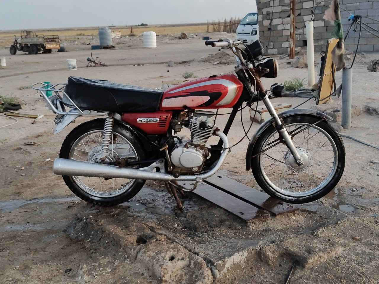 سلام عليكم نامه شلامجه الاصلي ابو الباركود محرك نضيف حلو شلعه فول والله سعر300وبيها مجال بصيط الشراي مكان الزبير مزارع الراحه ***********
