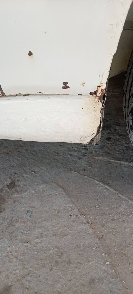 سياره  للبيع بيجو روعه سعر 35 ورقة تبريد ثلج  مكينه بها بخار قليل  رقمها  القادسيه  الماني مكاني بالنجف  ***********
