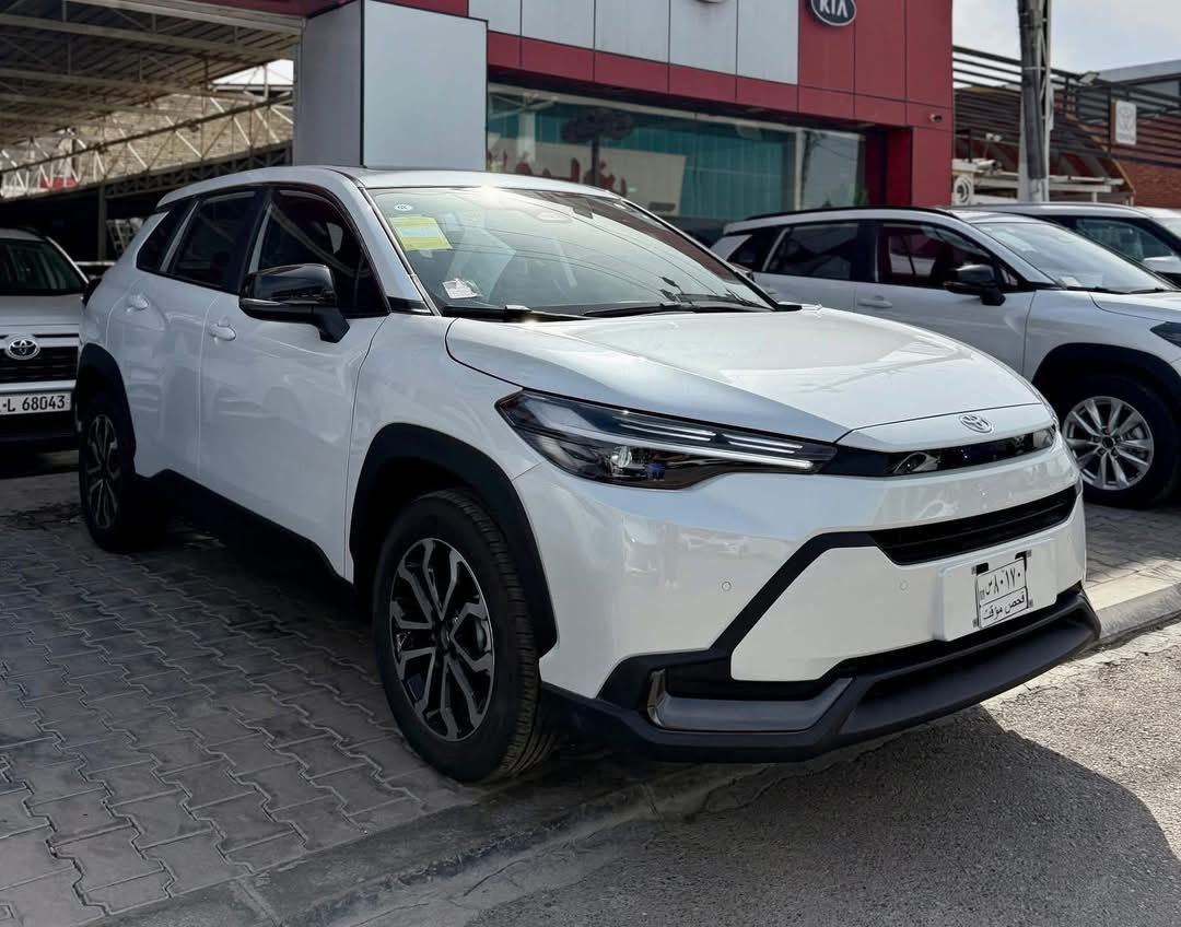 🚗 تويوتا فرونت لاندر 2025 – الشكل الجديد S 

قوة الأداء + توفير الوقود + فخامة التصميم ✨

استمتع بتجربة قيادة عصرية مع أحدث إصدار من تويوتا الهايبرد، يجمع بين التكنولوجيا المتطورة والراحة الكاملة 👌

🔹 المواصفات:

 • محرك 2000cc هايبرد اقتصادي 🔋
 • فول مواصفات
 • فتحة سقف بانوراما ☀️
 • رادار أمامي (نظام أمان متطور)
 • مقاعد جلد أصلي فخم
 • كرسي كهرباء (3 وضعيات)
 • مرايا جانبية قابلة للطي كهربائياً
 • رنكات قياس 17 إنش أسود + مرايا سوداء 🖤
 • شاشة كبيرة عالية الدقة
 • عدادات ديجيتال (كيجات إلكترونية)
 • إضاءة داخلية LED عصرية
 • حساسات أمامية وخلفية أصلية
 • مصابيح عدسات زينون + LED خلفي
 • وباقي المواصفات المعروفة من Toyota ✅

🔥 سيارة مثالية للاستخدام اليومي والسفر – أداء قوي مع صرفية ممتازة

📞 لمعرفة السعر:
علّق برقم (1) أو تواصل معنا مباشرة

🏢 شركة ريتاج لتجارة السيارات
📍 العنوان: بغداد – معارض البياع – الشارع الرئيسي

⏰ أوقات الدوام:
يومياً من 10:00 صباحاً إلى 09:30 مساءً

📱 للاستفسار:
***********
***********
***********
***********
