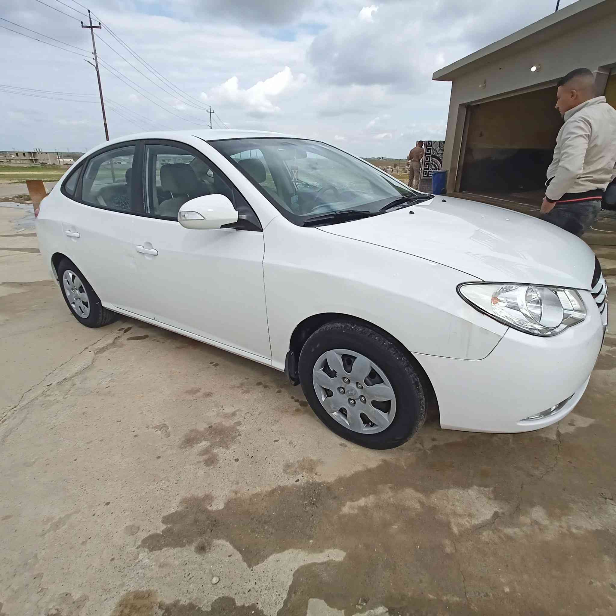 السلام عليكم النترا للبيع مالت العيد بدون ضرر ملاحظتين بيه
موديل 2010
خليجي محرك16 دكشن ناصي محرك كير تحويل بشرط سيارة جديده بالنايلون
موصل ناحية الشورة  ***********
السعر 115وبيه مجال
