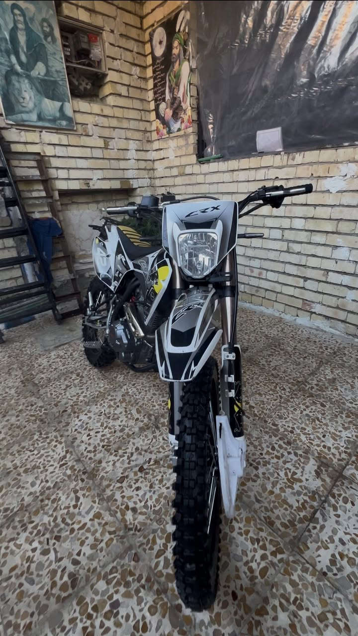 سلام عليكم قفاز crx مديل 2025مكينه 300cc مكاني بغداد مدينه صدر ***********
