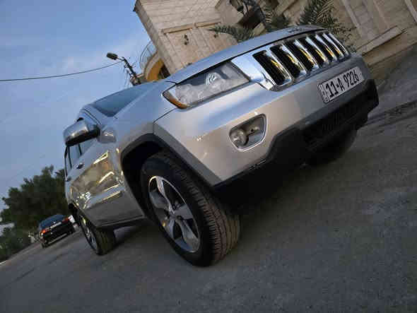 جيب لاريدو 2011  مكينه 3600 جاهزه من كلشي
(السعر 139 ) *********** 
مكينه كير مكفولات 
حداديه كهربائيات تخم تاير كلشي مكفول 
بدون ضربه بدون دكت جاكوج صبغ احزام فقط 
داخل جلد 
تنته مال روز رايز اناره شغل بلاد 
لدات بوب لدات دشبول اناره يدات الابواب 
منضومه لايت زنون الصليه شرط نهار 
سياره بسمي رقم جديد هزه جديده
الله شاهد تعبان عليه اوصارف فلوس عليه اكثر من سعره بيع او مراوس بشي اقل من سعر سيارتي
