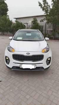 سبورتج ٢٠١٨ • ماشية ٨٧٠٠٠ • مكينة ٢٠٠٠