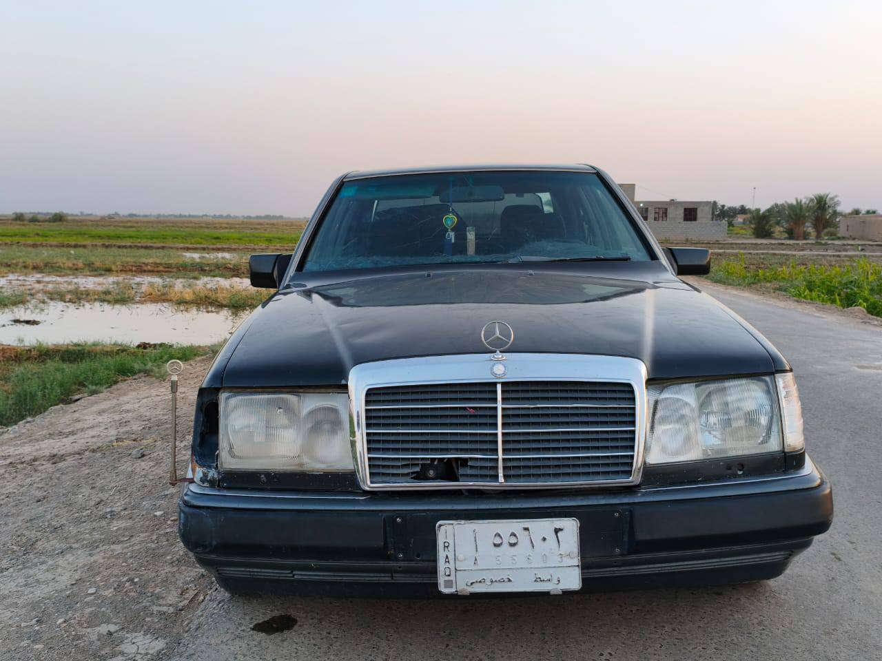 السلام عليكم مارسدس دب ابلاد مديل 91
مكفوله من الضربه والعيب الشرعي  كهربائيات شغاله   مكينه وگير وحداديه كفاله.. سنويه28  بأسمي مداور ثاني يوم.. السعر 60.... 
***********
