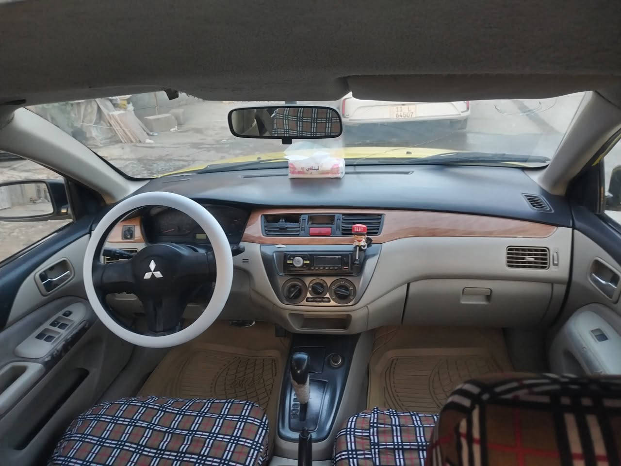 السلام عليكم عندي سياره لانسر للبيع سياره 2009 كيرو محرك نظيف حداديه نظيفه سعر السياره 60 ورقه عنوان السياره بغداد
***********
