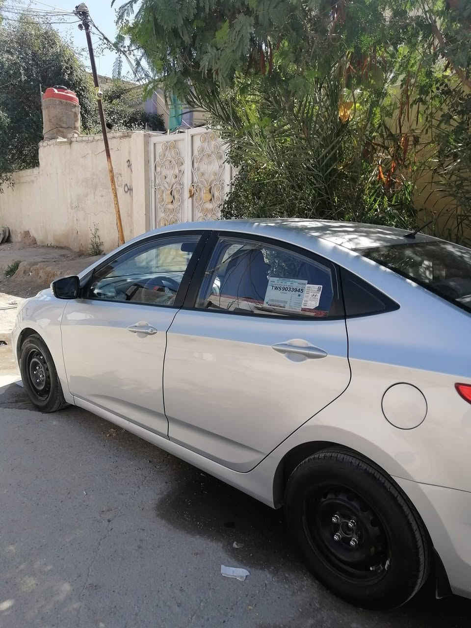 اكسنت ٢٠١٣ مكفوله من تبديل وضربه  محرك 1600 كير محرك حداديه تخم تاير تبريد شغال خير من الله السعر 88وشراي يدلل مكان سياره الناصريةة
***********
