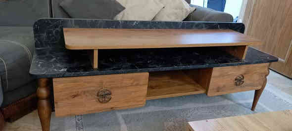 السلام عليكم ميز شاشه اخو الجديد للبيع السعر 40الف للتواصل ***********
