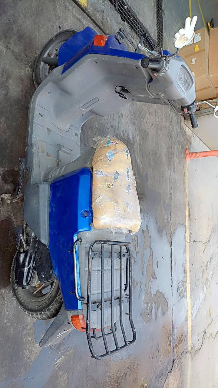 للبيع 300 الرقم ***********
