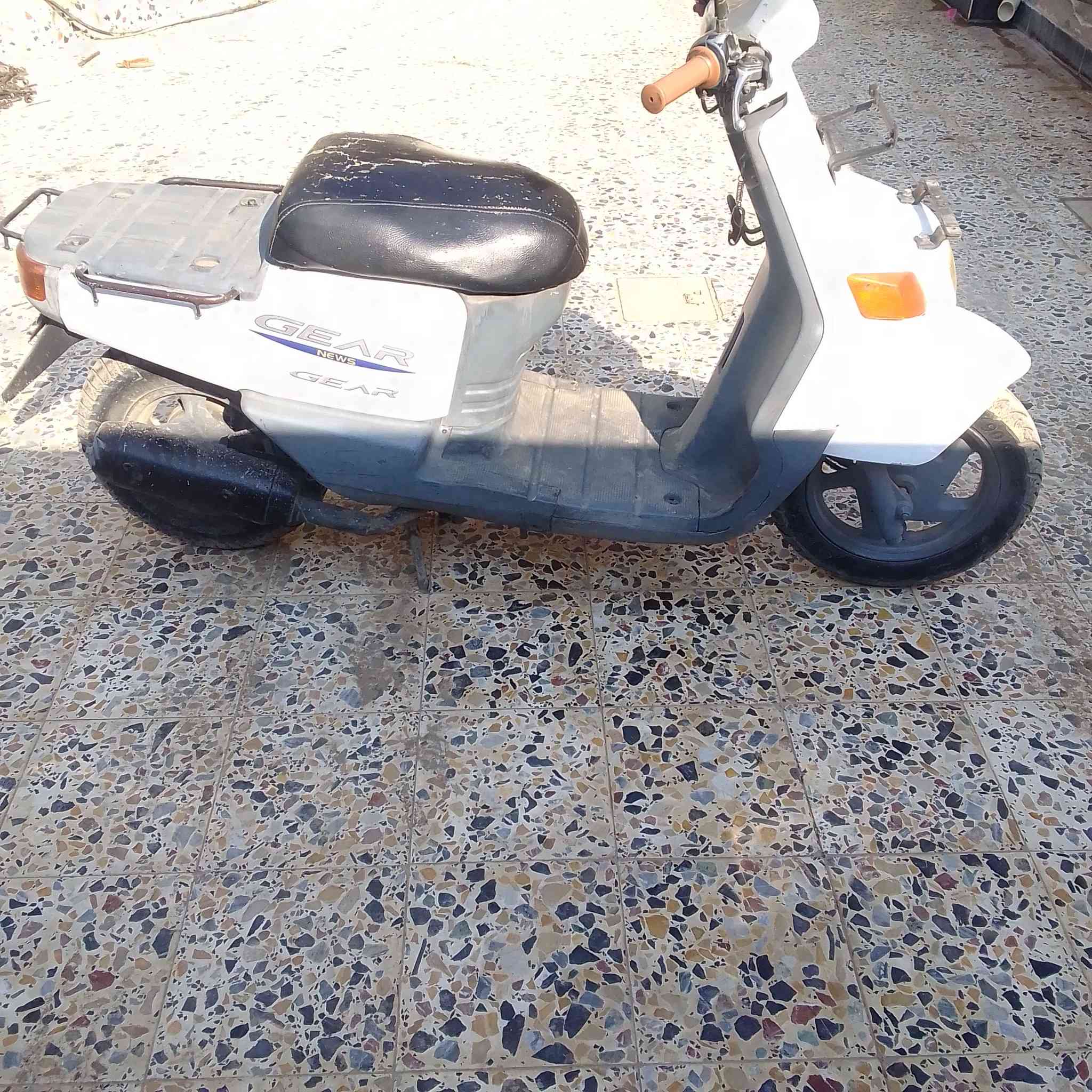 سلام عليكم دراجة للبيع مكان ديالى الهاتف ***********
