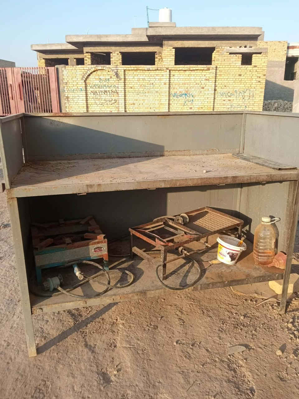 للبيع الاستفسار ***********

