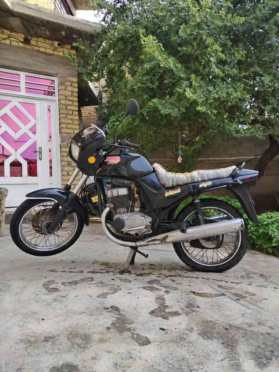 السلام عليكم دراجة جاوه للبيع نضيفة المكان السعر ٨٥٠ كوت الرقم ***********
