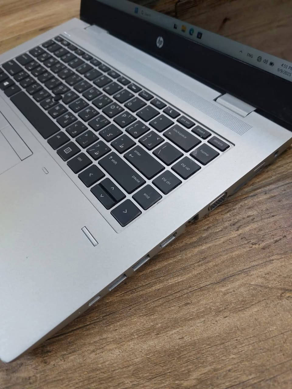 السلام عليكم ورحمة الله وبركاته #للبيع_لابتوب_HP
لابتوب للهندسة والدراسه والبحوث والتصاميم والالعاب 
اوتوكاد فوتوشوب ببجي وورد اكسل 
HP 
كوراي i5
جيل 8
الرام 8 ..DDR4 قابل للتطوير إلى 64
هارد 256 SSD.M2 قابل للتطوير إلى 2 T
حجم الشاشه 14 
كرت شاشه 4
كيبورد ضوئي 
ويندوز 10 برو 
نظافه 98 %100
بطاريه 3 ساعات 
دقة الصوت استريو 
وزن خفيف سوبر سلم 
ملحقات شاحنه اصليه جنطه 
السعر 330 الف وبي مجال 
التوصيل خاص او على الرقم ***********
