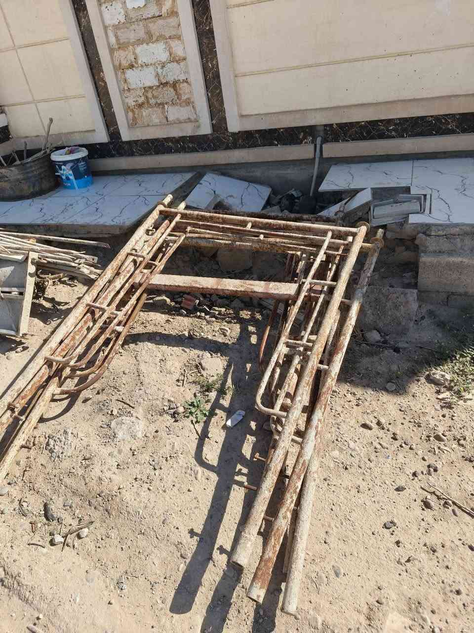 سكله للبيع 3سكلات ودرابين و6مقصات سعر 99الف فقط: ***********
