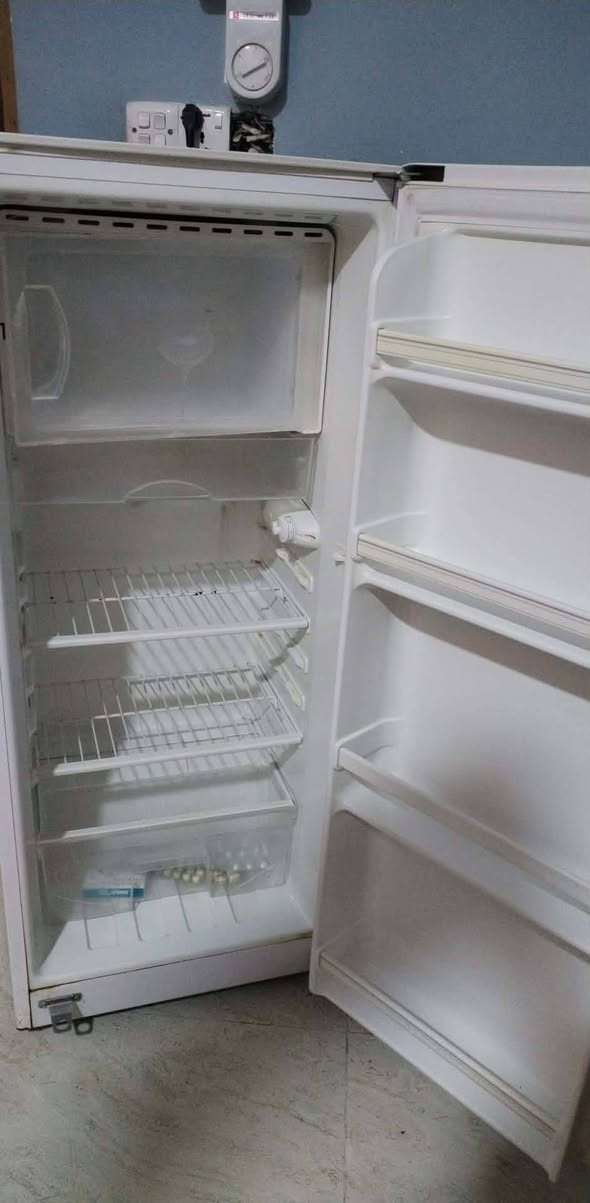 سلام عليكم 
ثلاجه حجم وسط نضيفه وشغاله ماداخله تصليح سعره 210 وبيهه مجال


**إذا كنت صاحب هذا الإعلان وتريد حذفه لأي سبب، رجاءا أرسل رسالة إلى الدعم الفني**