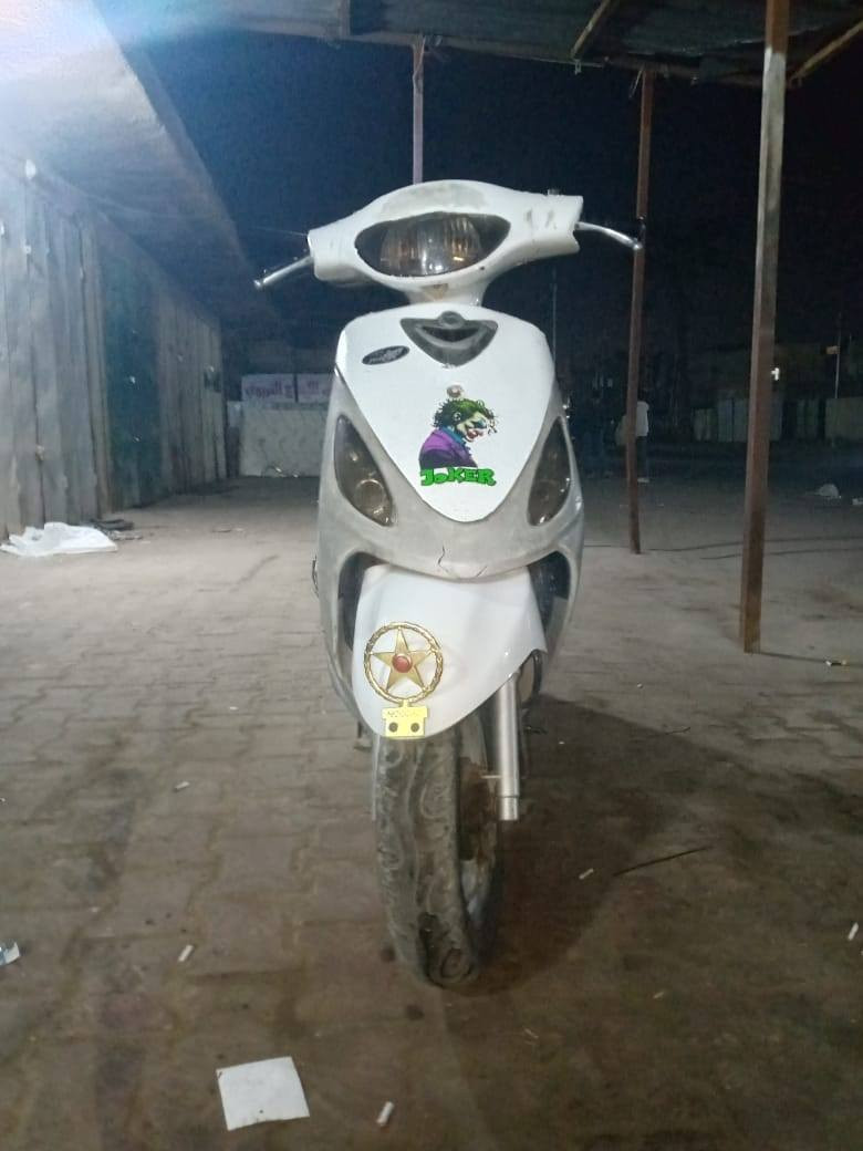 السلام عليكم دراجه ماكس للبيع بريكات شحط مكينه خرسه كهرباءيات شغاله دراجه سلف وهند ر الدراجه تخبل وحلوه ول صبح بعز البرد نكره شوكت ماتجيها نكره تخبل كامله مكمله المكان بغداد الحسينيه مال  راشديه قرب مطعم الءمير الرقم ***********
