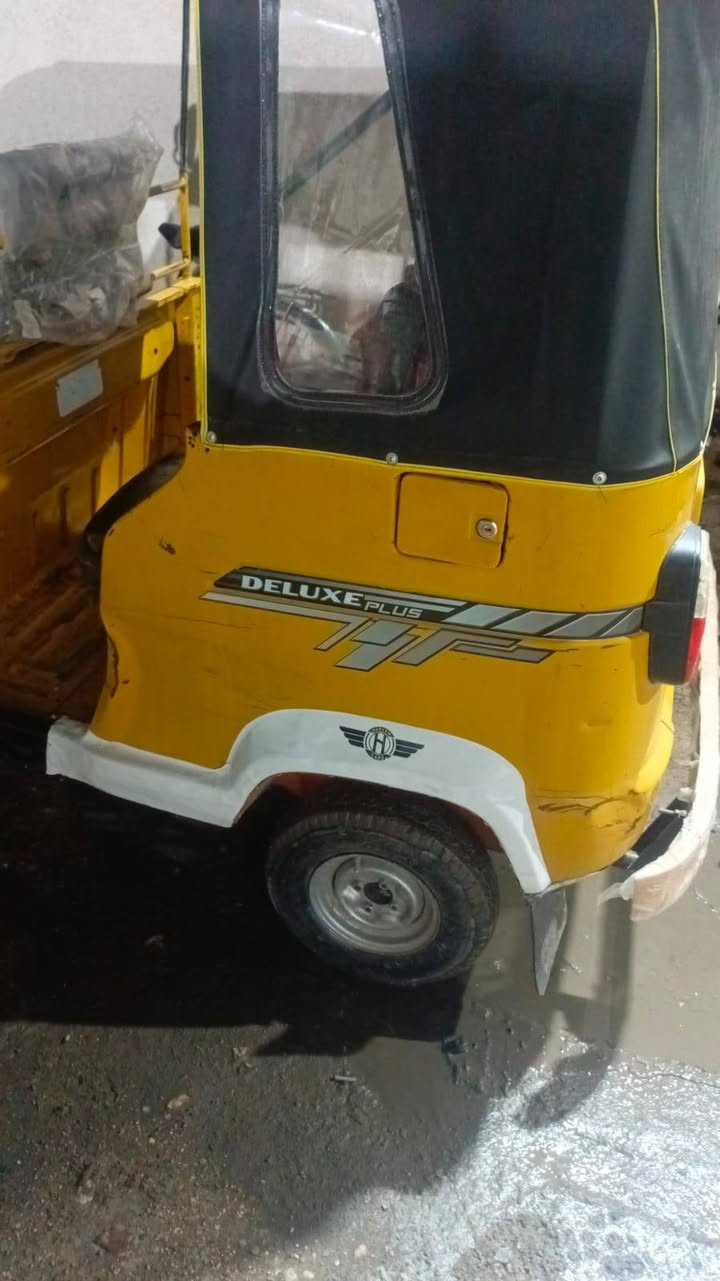 سلام عليكم اني مكلف بل نشر تكتك تيفي اس مديل عشرين التكتك نضيفه ادوات رقم الولد *********** المكان شط العرب الجزيره
