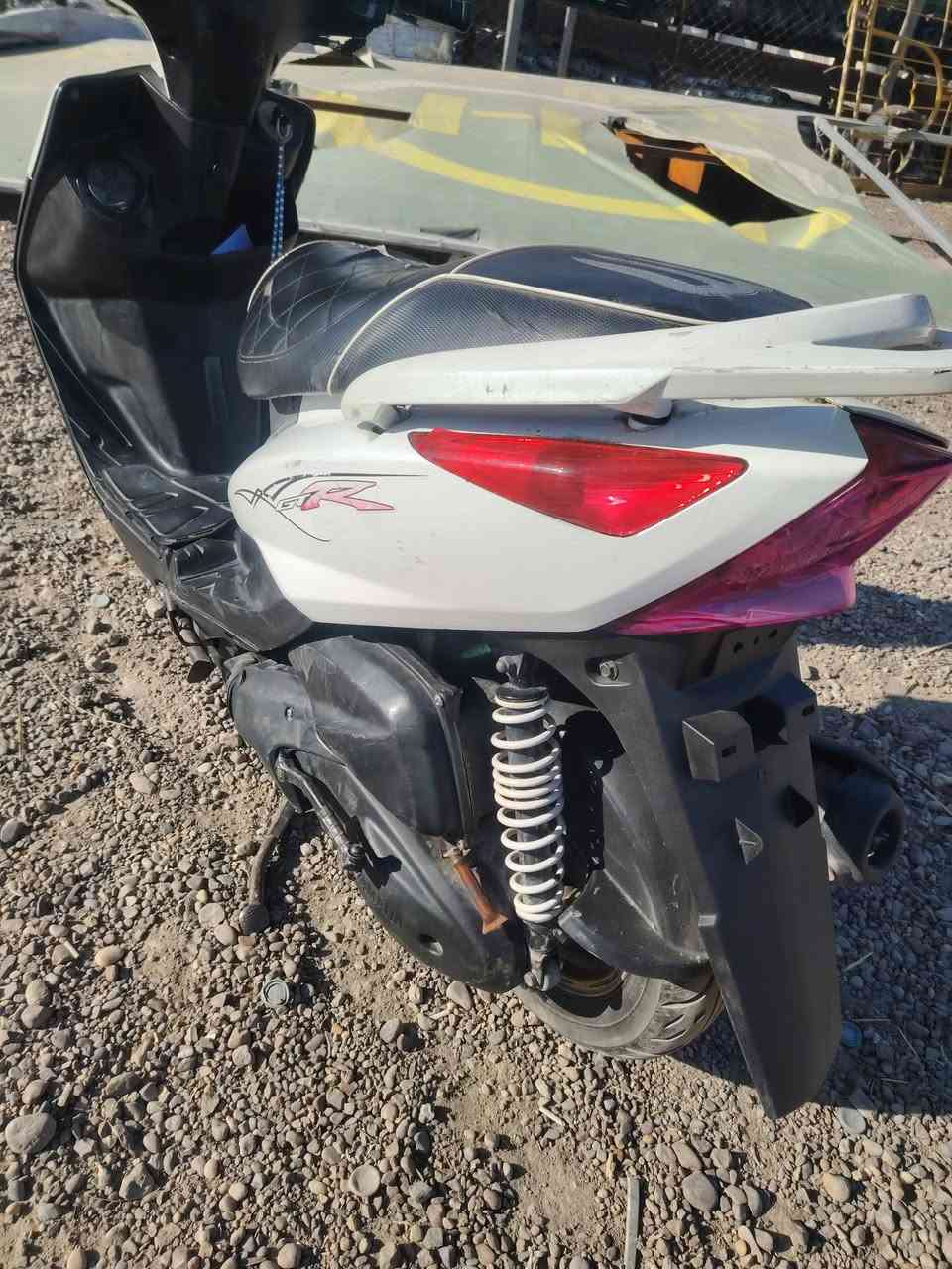 السلام عليكم
ماكس ثعلب للبيع دراجه بلاديه مابيه كل نقص نكره سلف بكل وقت مكينه ناعمه بلاديه شلعه معدل ترايك وين متريد قفل ستيرن قفل جنطه كله شغال لايت امامي عدسه زنون دراجه مابيه كل نقص السعر 425 وبيه مجال مكاني سلاميات ***********
