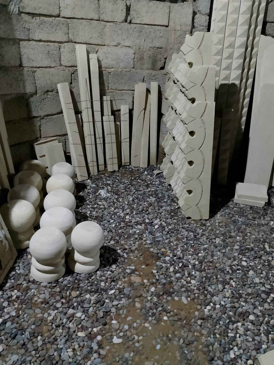 السلام عليكم
ساحه#ابو_غاده لبيع كافه انواع الحلان 
وصلني حجر حلان اخضر درجه اولى 
انواع القياسات وانواع النقوشات 
المكان الشرقاط قرية شكراً الشارع القديم مجاور جامع التقوى
رقم الهاتف
***********
***********
