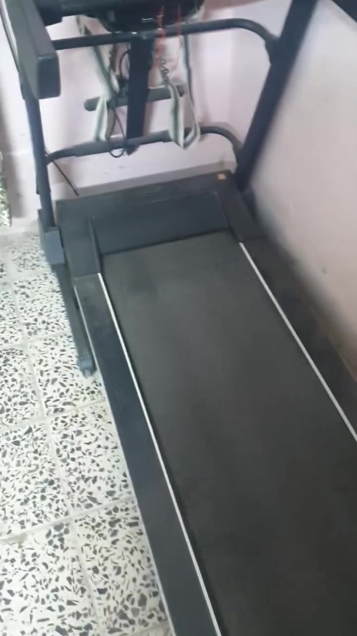 جهاز جري للبيع الشعلة السعر ٢٨٠ وبي مجال


**إذا كنت صاحب هذا الإعلان وتريد حذفه لأي سبب، رجاءا أرسل رسالة إلى الدعم الفني**