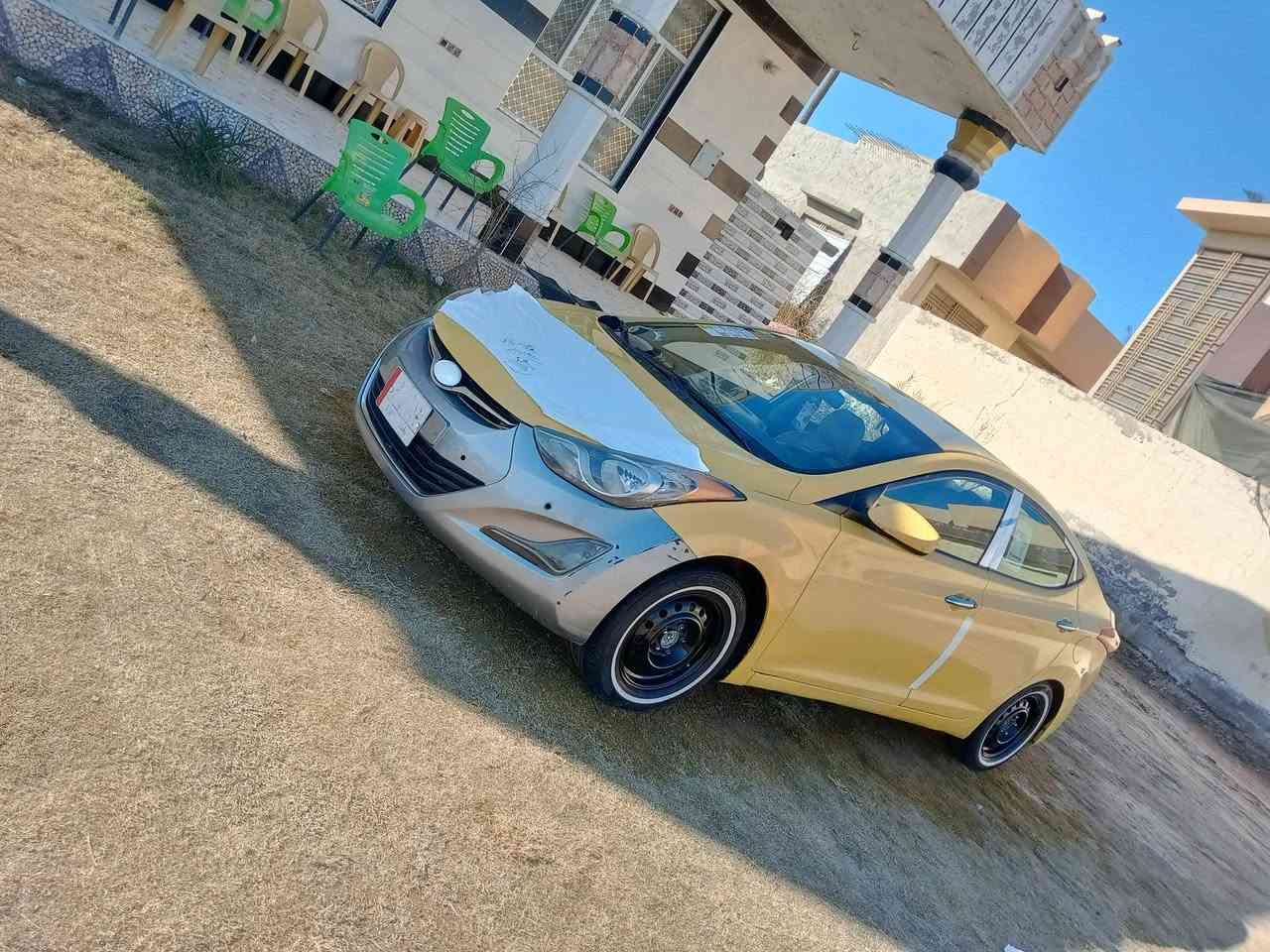 سلام عليكم النترا وارد امريكي حادثه باب 
موديل 2013 
موصفات نص فول 
شاشه تحكمات جهتين 
محرك 2000
كير مكينه حداديه مكفوله 
رقم بغداد مصفره هيا وغرمات تحويل ثاني يوم 
سعر 93 وبيها مجال قليل 
مكانه كربلاء طوريج 
رقم ***********
