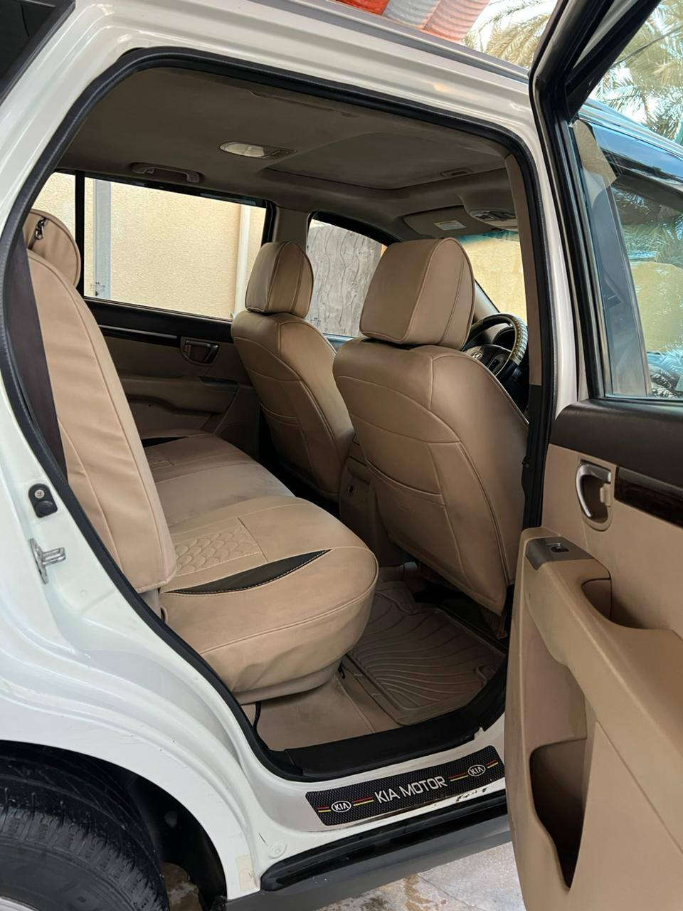 من رخصت الادمن المحترم
سنتافيا للبيع موديل 11خليجي فول واحد عله واحد رقم بغداد سنويه 27سياره عله إيد وحده من 2011ولحد الآن 
موصفات 
فتحه سقف
تحكم جهتين
كراسي كهرباء 
اشاير بل مري
جلد تدفه تبريد كراسي
شاشه كامره حساس امامي خلفي
اشاير بل مري وشفط 
أربع بصمات 
بصمتين وياه مال شركه وكتلكات شركه كله وضع شركه 
تخم تاير جديد 
حداديه 100%
حجم  المحرك3500مامفتوح
كير سليم 
شادله تاب اصلي ومسجله اصلي موجود 
شادله زنون 
تبريد تدفئه كله شغال 
سياره اي نقص مابيه وبل عافيه عل ياخذه 
الضرار بيه صبغ باب صدر بل كنر فقط وبارد باب سايق والباقي كفاله عامه من كلشي 
السعر 147وبيه مجال اي ستفسار اتصال 
***********
