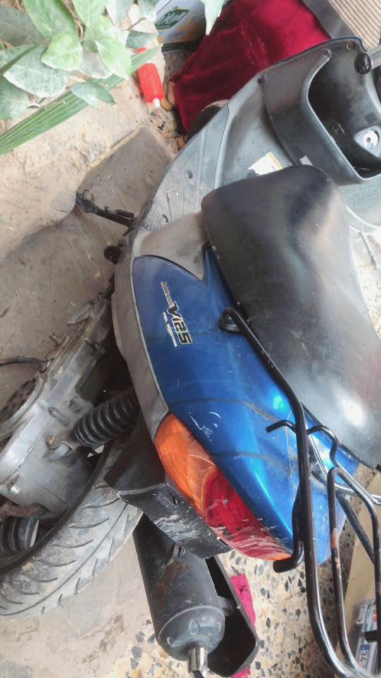 سلام عليكم دراجة لبيع 
دراجة متشتغل متروكة يعني 
كوم حديد مكان الدراجة بغداد الحسينية السفسار ***********
