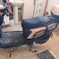 دراجه شحن ماناقصها أي شي ستعمال ستت أشهر جديده ست بطاريات نوع زكنز  3ن...