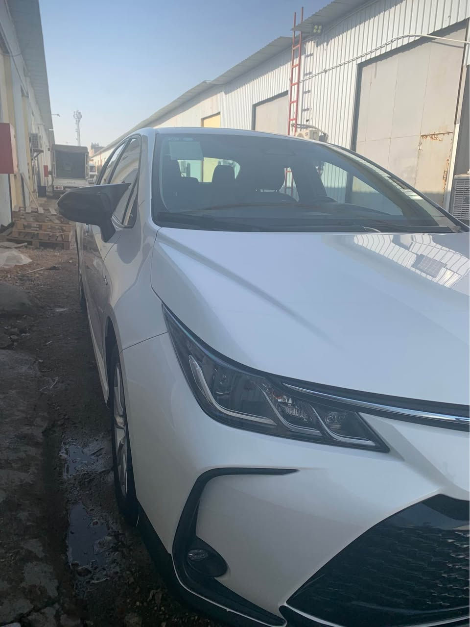 كورلا هايبرد 2024
كشن كهرباء
داخل جلد
فتحه 
ماشيه 22
مكان السياره شارع فلسطين 
*********** بغداد, العراق
