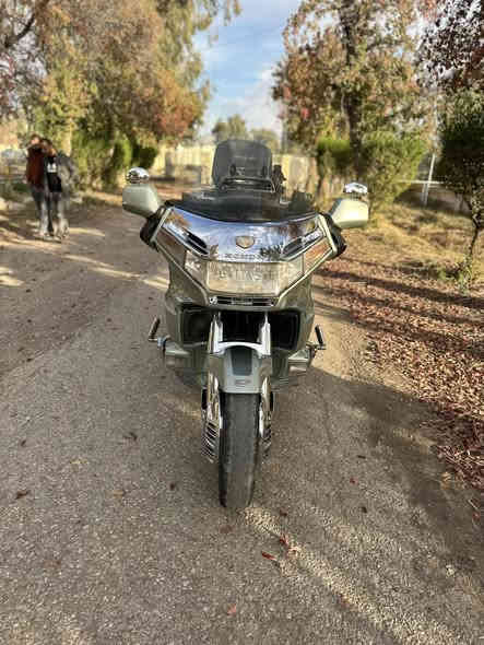 السلام عليكم /هوندا گولد ونگ 
موديل/1999
رقم/ نجف انگليزي اب اسمي
مكفوله من كلشي 
كهربائيات كلهه شغاله عليهه ادامه كامله كابريترات 
ماء راديتر جديد دهن جديد (موتل)
تايرات جدد
فلنجات جديده
تخم دسكات جدد
تخم سماعات جديد
مسجل بلاتوث
سستم نشرات 
عليهه تزويد كلش حلو موضح بالصور
دراجه جديده وجاهزه ماناقصهه شي 
مكان الدراجه ديالى بعقوبه
سعر الدراجه (36)$
اي استفسار(***********)
