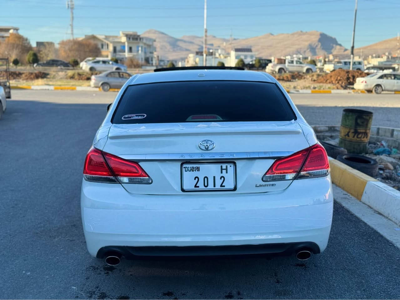 تۆیۆتا ئەفەلۆن 2012 
دوبەی بڕاوە
مواسوفات تەنها بەسمە نییە
سەقف و. لێدران بەشەرت ئێڕباگ بەشەرت
كامل جایز كراوە ٤تایەی تازە تەنجیل بلوتوز بیلادی كامل جوانكاری 
گێڕ و. مەكینە بەشەرت نەكراوەتەوە و دیجیتاڵیش بەشەرت نمونەیە لە جوانی
نرخ ٩٠ وەرەقە و. كەمێك مەجال
ژم / ***********
ژم / *********** رانية, السليمانية
