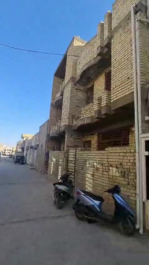 بيت للبيع 50 متر زراعي شاكر العاني ورة نمبر ون اني صاحب البيت مو دلال السعر 80 البيت يحتاج بواب وصبخ *********** رايد يشتري يجي وشف البيت ويشلع عيوني
